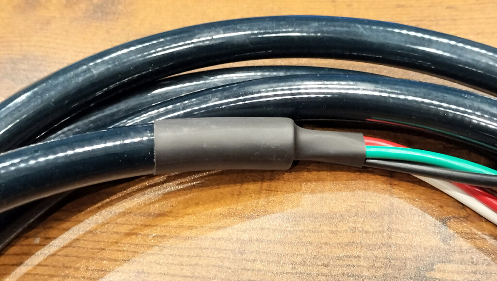 中古品】ortofon スピーカーケーブル 7NX-SPK4000Q 2.5mペア